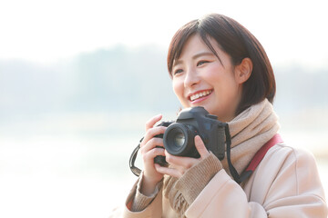 Fototapeta premium 写真を撮る女性