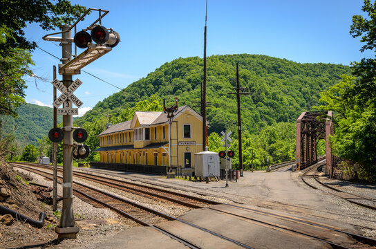 Thurmond Ghost Town at New River Gorge National Park and Preserve 