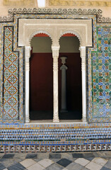 
Ventana geminada en la Casa de Pilatos, uno de los principales palacios de Sevilla. Original mezcla de arquitectura renacentista italiana y mudéjar andaluz. España