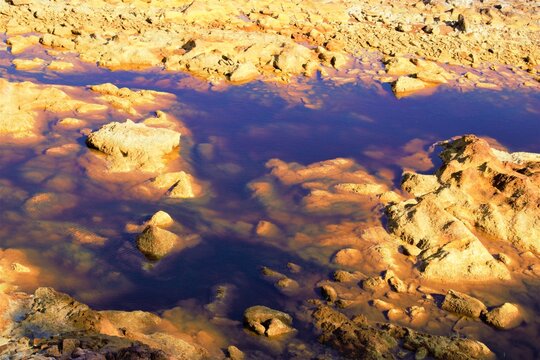 Rio Tinto cuyas aguas acidas son objeto de estudio por la Nasa por su semejanza al planeta Marte