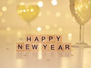 HAPPY NEW YEAR - napis z drewnianych kostek