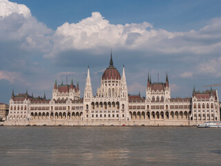 Fototapeta na wymiar daytime front view of the hungarian parliament and river danube in budapest