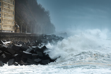 Fototapeta premium Waves breaking on the New Promenade of Donostia/San Sebastian, Spain