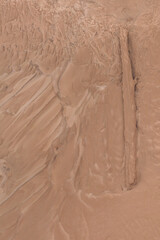 an interesting texture with a tastefully calm color shines through the clear water
