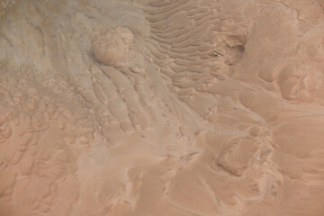 an interesting texture with a tastefully calm color shines through the clear water