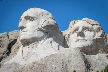 Obraz premium The Busts of George Washington and Thomas Jefferson at Mount Rushmore National Monument