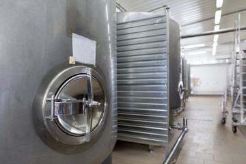Stainless steel barrels and tanks and other containers for liquids in the food industry. Industrial...