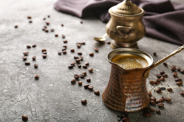 Obraz na płótnie Canvas Turkish coffee in cezve on table