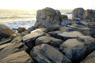 Fototapeta na wymiar The granit coast at le Croisic, on the atlantic coast in the west of France. (december 2020)