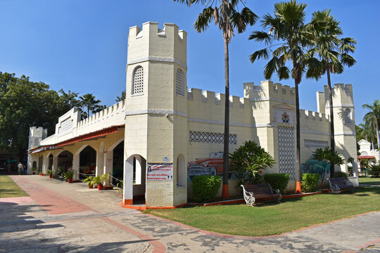 Fototapeta Building of Auto World Vintage Car Museum, Ahmedabad, Gujarat, India