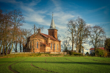 Fototapeta na wymiar Catholic church in the village of Gorka Pabianicka, Poland. 