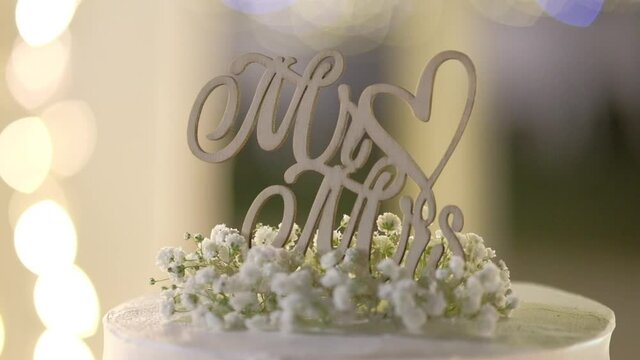 Mr Mrs wedding cake decoration