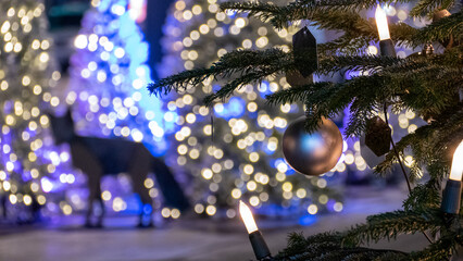 Christmas tree with lights, Christmas tree decorations