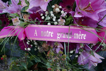 Tribute to a grandmother in French.
Paris, France