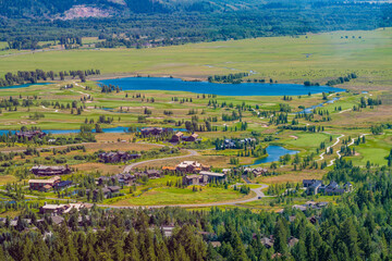 Fototapeta premium View of Jackson Hole from Snow Mountain