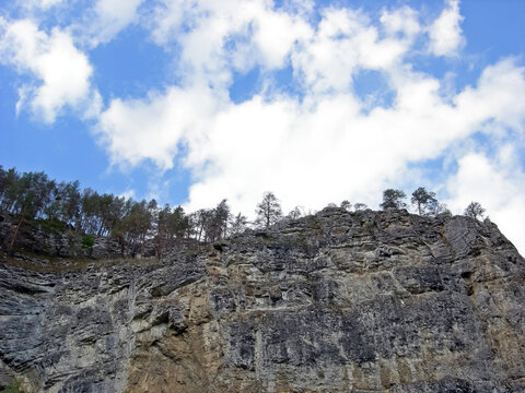 Beloretsky tract. Nature is in the way of the Beloretsky tract. Roads and landscape.