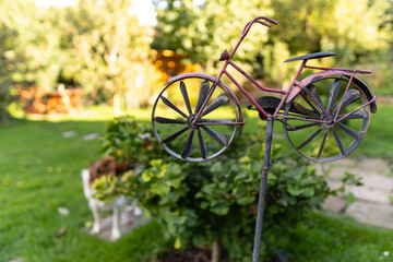 Fototapeta premium Gartenfahrrad