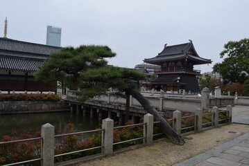 Naklejka premium 四天王寺