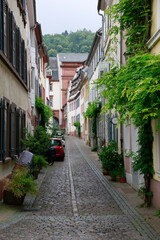 typische enge Strasse in der historischen Altstadt