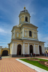 Obraz premium Bell Tower of the Vysotsky Male Monastery was founded 1374 situated on a high bank of Nara river in Serpukhov, Russia. Travel and culture.