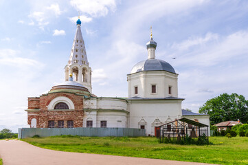 Fototapeta na wymiar Trinity Cathedral (Troitskiy sobor) is Serpukhov’s oldest church founded in 13th-century, located on the Sobornaya Gora. History and travel.