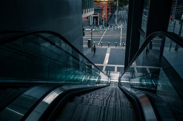 Fototapeta premium moving escalator in the city