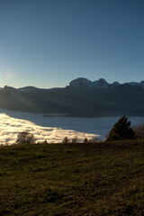 Nebelmeer über dem Rheintal von Triesenberg in Liechtenstein aus gesehen 27.11.2020