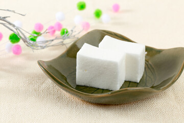 淡雪羹（あわゆきかん）