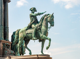 Fototapeta na wymiar Equestrian statue of Austrian military leader Ernst von Laudon in Vienna