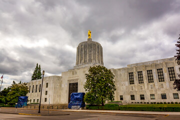 Fototapeta na wymiar Oregon State Capitol Building