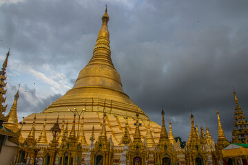 Fototapeta premium Shwedagon Pagoda in Yangon Myanmar Burma Asia