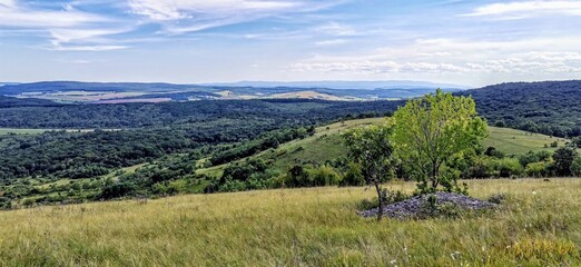 Obraz premium Hungarian panoramic hilly countryside landscape in Borsod county