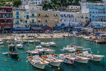 Fototapeta na wymiar port of capri