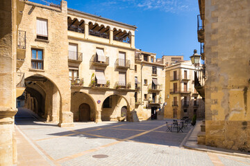 View of Plaza España de Calaceite with its spectacular medieval porticoes. Teruel, Aragon, Spain