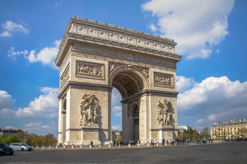 Fototapeta na wymiar Arco de Triunfo de París - Arc de Triomphe Paris