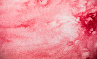 Hintergrund rote Aquarellfarbe mit Salztechnik wirkt wie weiße Kristalle oder Blüten für Karten geeignet mit Platz für Text