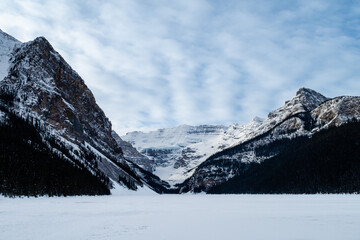 Fototapeta na wymiar Beautiful view of the Lake Louise in wintertime, in Canada