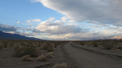 Fototapeta na wymiar The Road to Death Valley