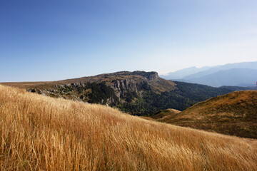 Obraz premium Mountain landscape, autumn sketches from tourist routes, recreation places for citizens.