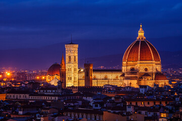 Fototapeta na wymiar View of the Duomo in Florence, Italy at twilight