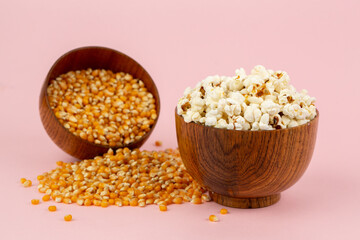 Popcorn and corn seeds in studio