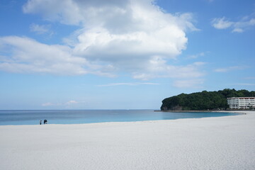 Obraz premium Nanki Shirarahama Beach in Wakayama, Japan - 和歌山 南紀白浜ビーチ