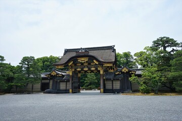 The Karamon main gate to Ninomaru Palace at Nijo Castle in Kyoto, Japan - 日本 京都 二条城の唐門 