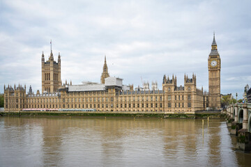 Fototapeta na wymiar Panoramic landscape of River Thames and Palace of Westminster with Big Ben from Westminster Bridge. London, UK.