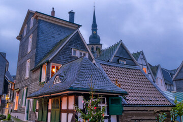 Dächer und Kirchturm in der Altstadt von Velbert Langenberg