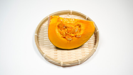 ざるにのっている南瓜