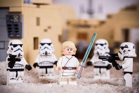 Lippstadt - Deutschland 2. Januar 2021 Lego Minifigur Star Wars 