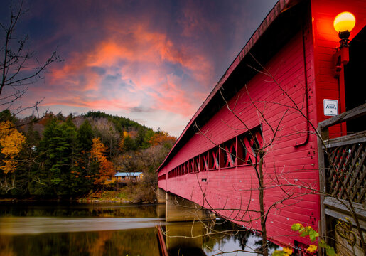 Pont rouge