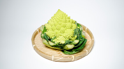 新鮮なロマネスコ