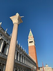 Fototapeta na wymiar Venedig Venetien Italien Stadtteil San Marco - Markusplatz mit Glockenturm Campanile